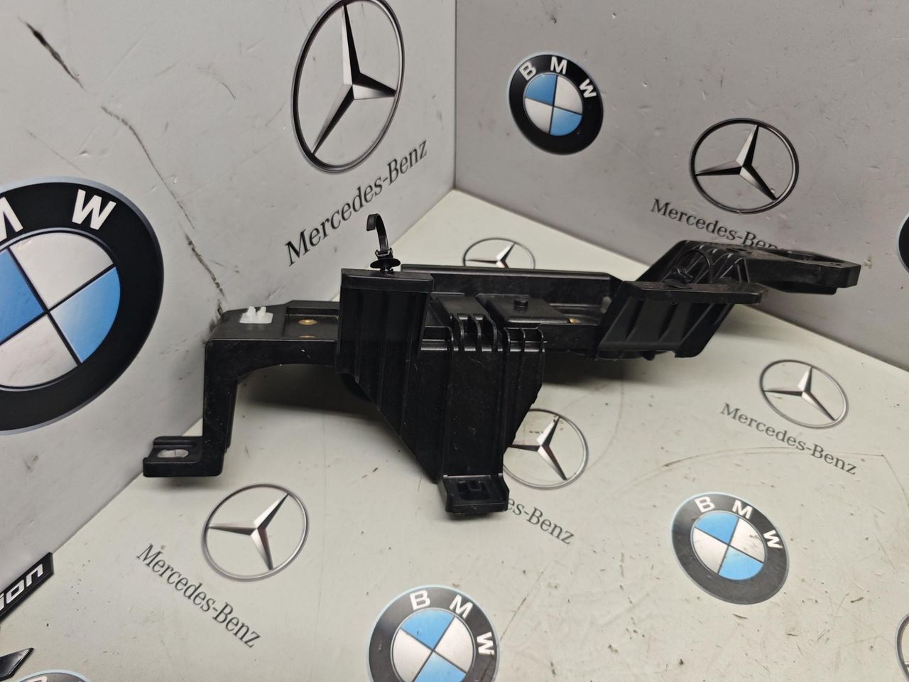 пластик BMW XM G09 2023, 4.4 л., бензин, c5y, полный привод, 9824061