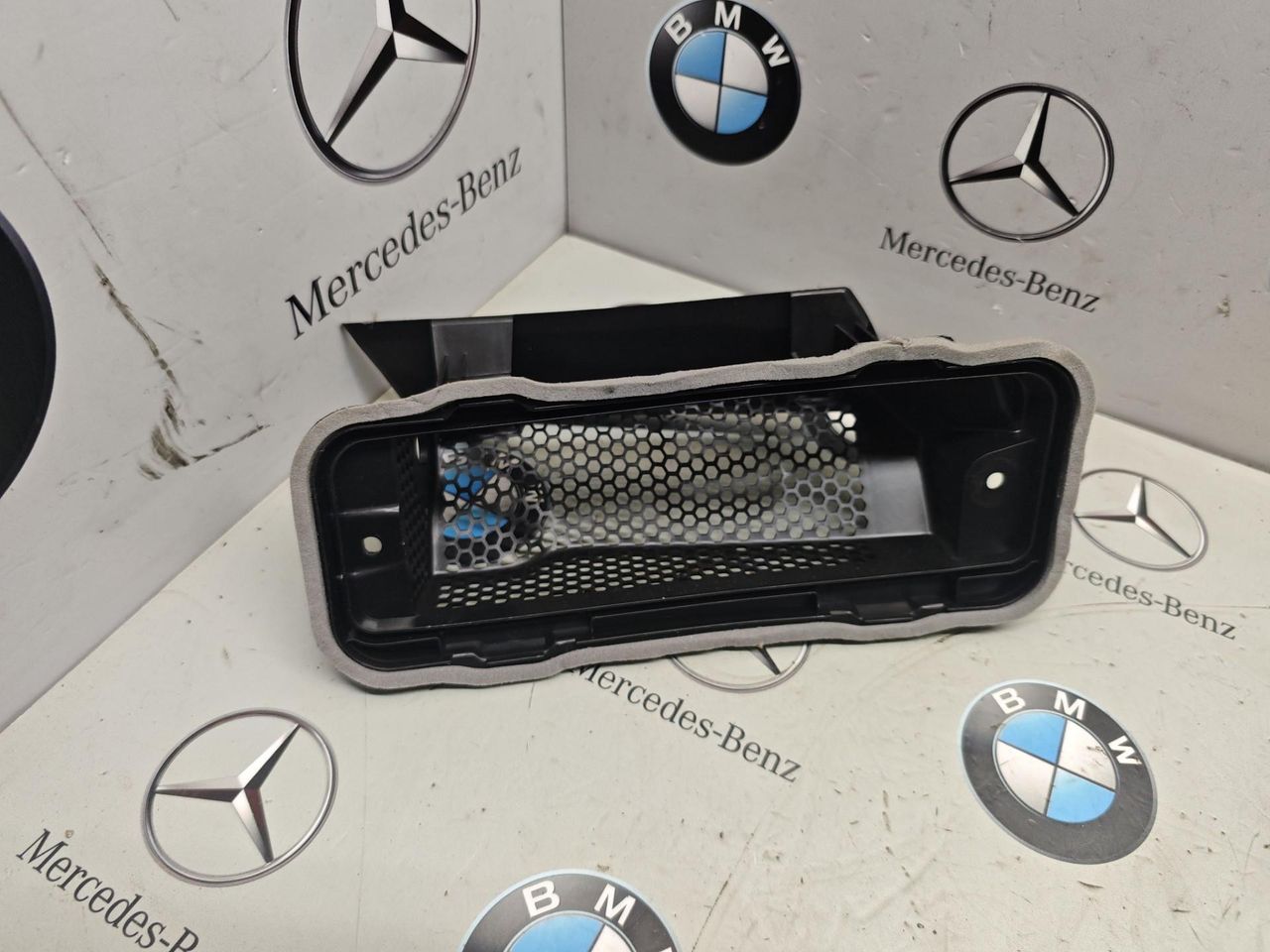 дождевик BMW XM G09 2023, 4.4 л., бензин, c5y, полный привод, 9389370, 9389368