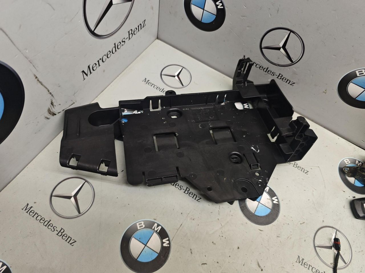 пластик BMW XM G09 2023, 4.4 л., бензин, c5y, полный привод, 8780753