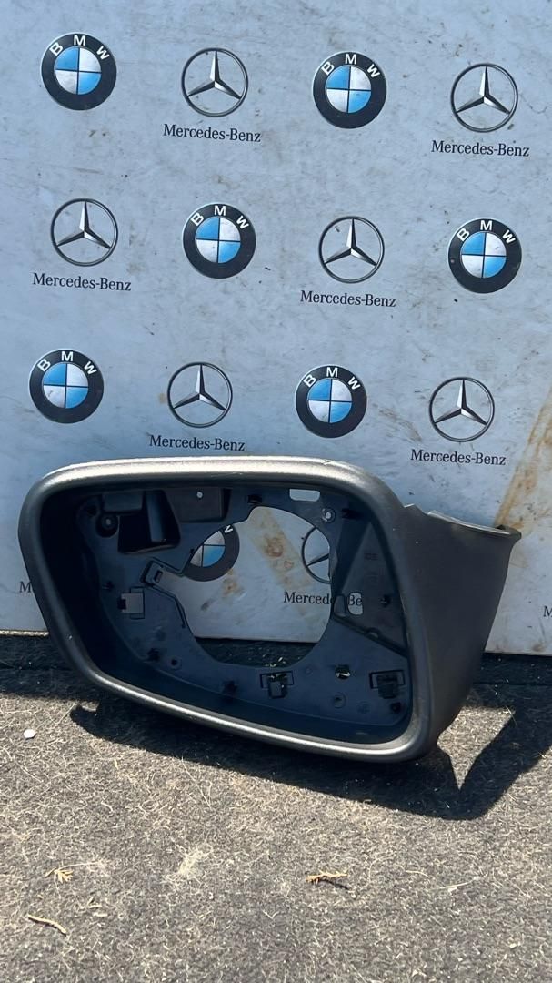 рамка зеркала правого BMW 2 серия Active Tourer F45 2015, 2.0 л., бензин