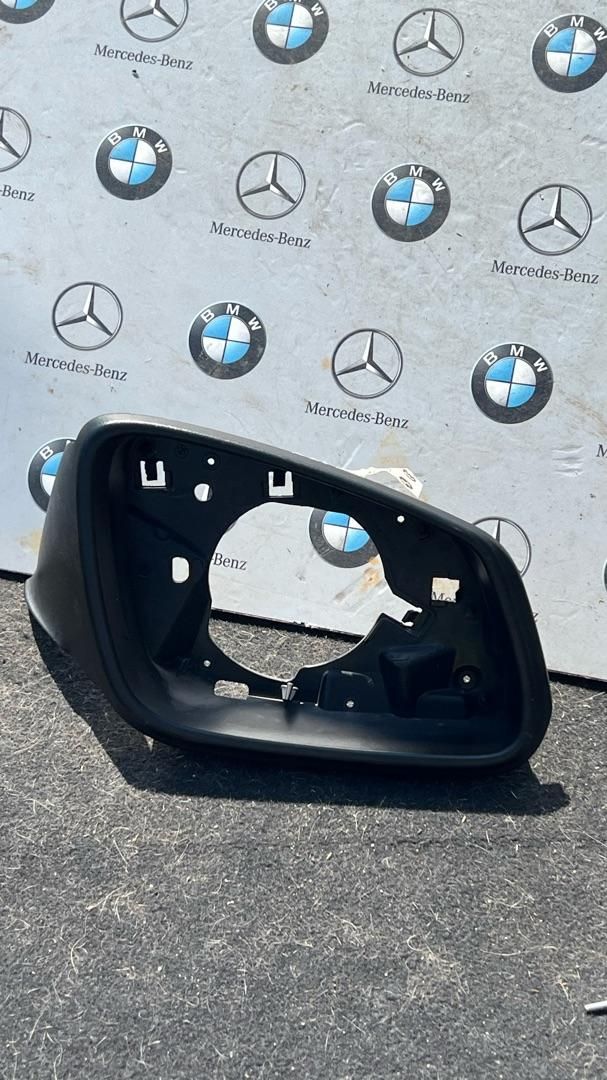 рамка зеркала правого BMW 2 серия Active Tourer F45 2015, 1.5 л., B38 A15 A, бензин