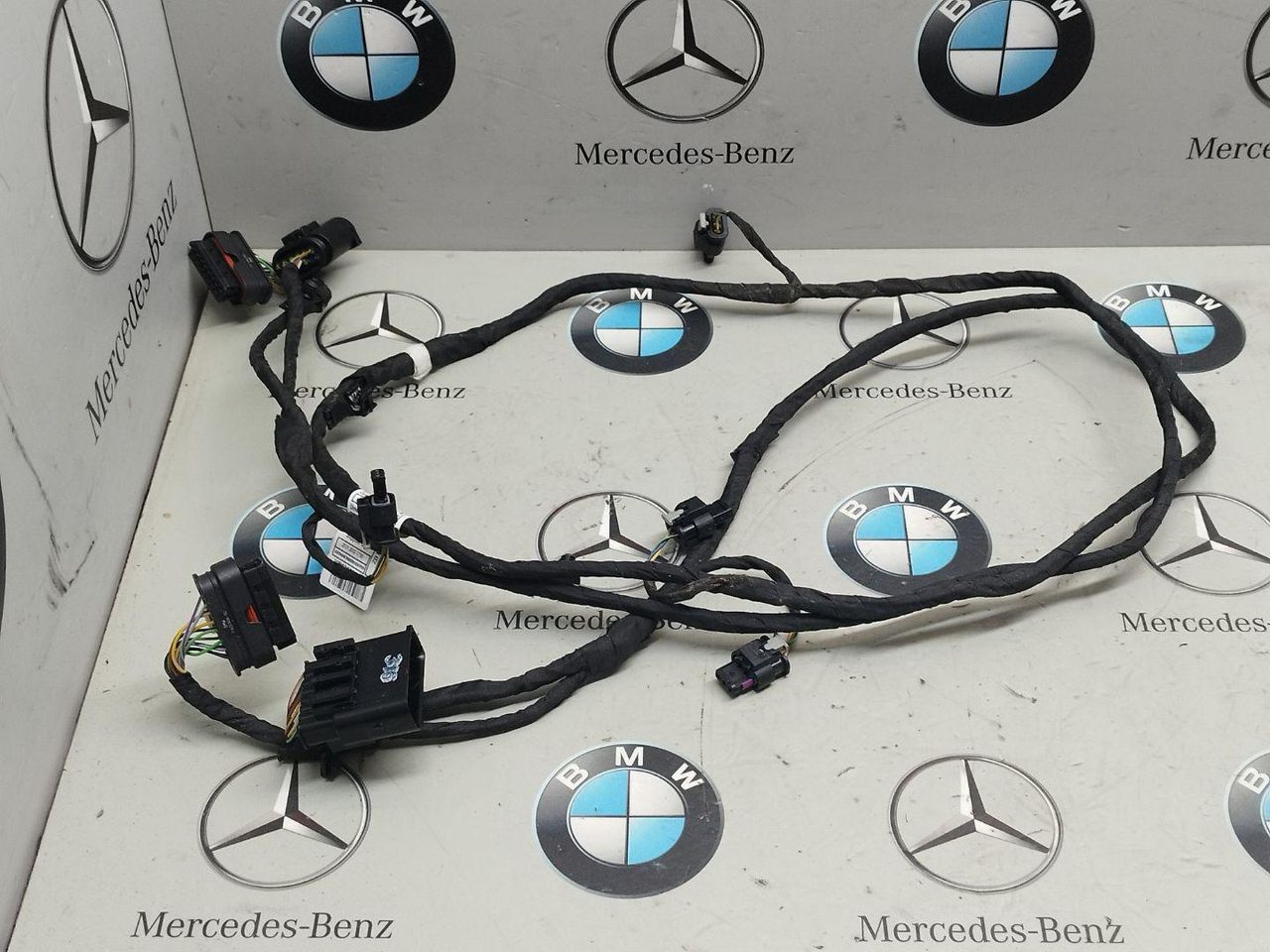 проводка датчиков парковки BMW 8 серия G14/G15 [рестайлинг] 2022, 3.0 л., B58B30C, бензин, АКПП, c36, купе, полный привод, 8798801