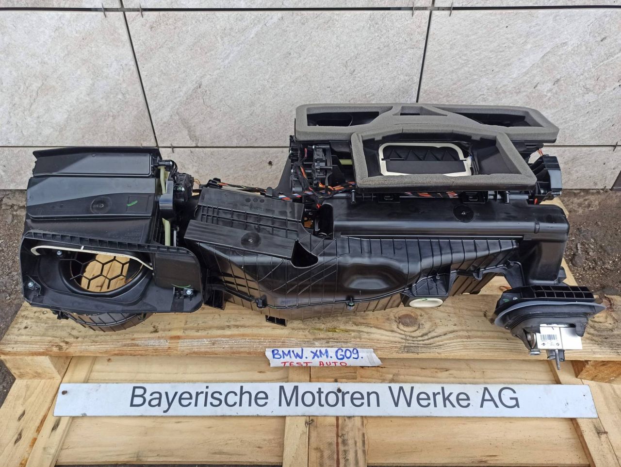отопитель в сборе (печка) BMW XM G09 2023, 4.4 л., бензин, электро, c5y, 5A31836