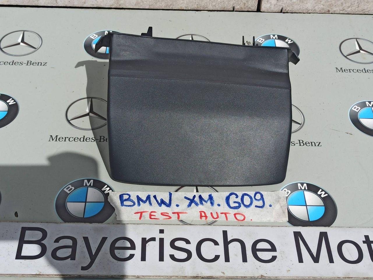 пластик BMW XM G09 2023, 4.4 л., бензин, электро, c5y, 9621101