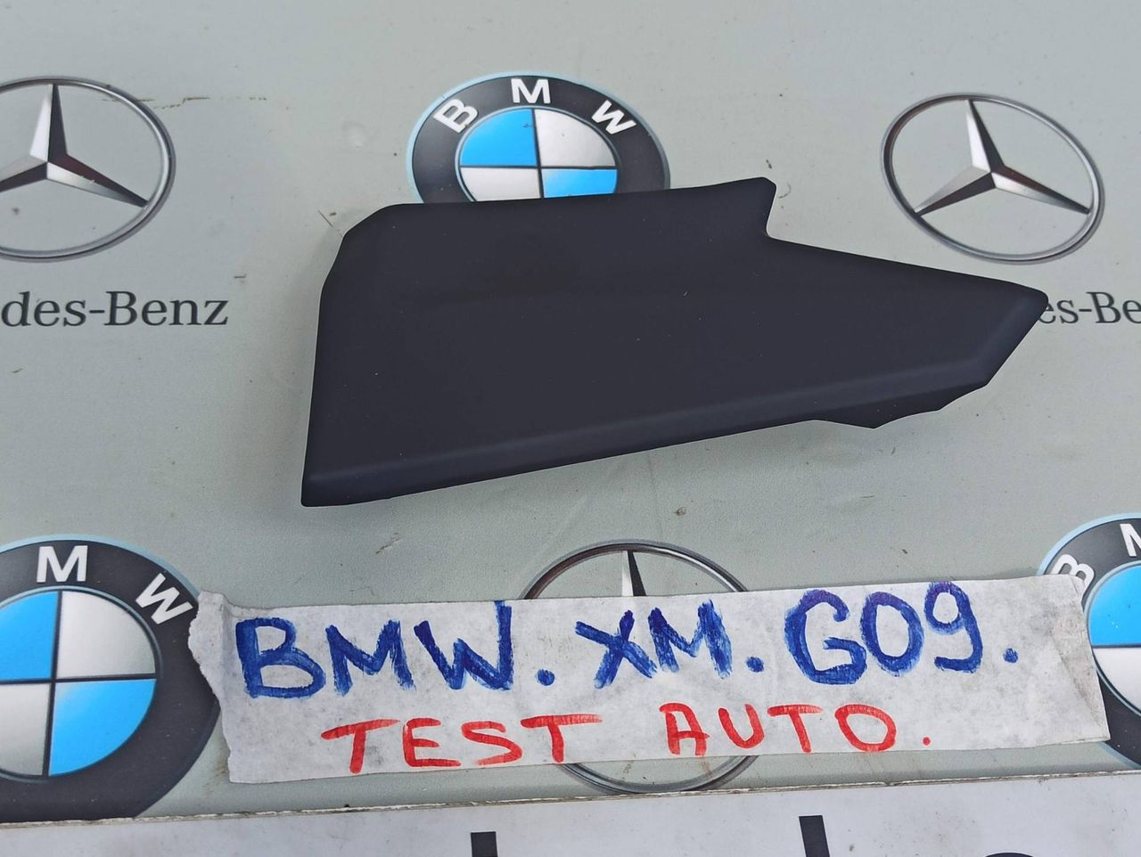 пластик панели BMW XM G09 2023, 4.4 л., бензин, электро, c5y, 9625101