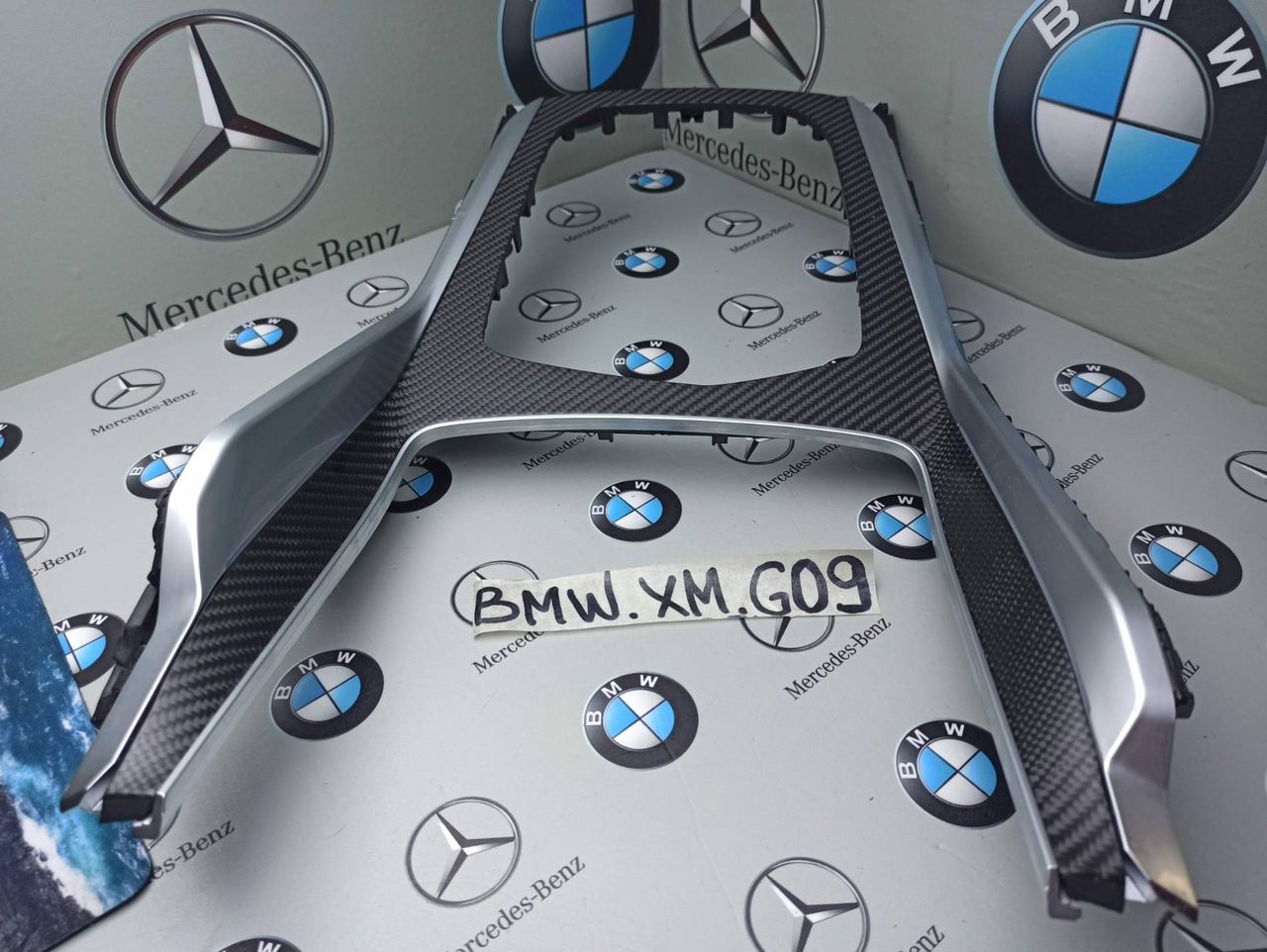 Декоративная накладка центральной консоли BMW XM G09 2023, 4.4 л., бензин, электро, c5y, 5569700, 5A011B901
