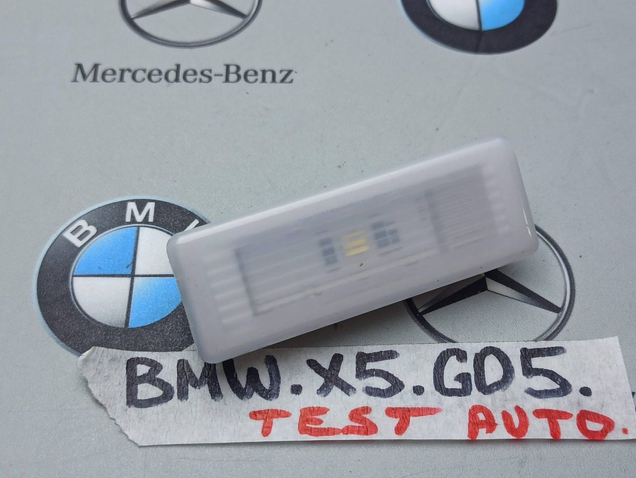 фонарь салона (плафон) BMW X5 G05 [рестайлинг] 2023, 4.4 л., S68B44A, бензин, c4p, 9313574