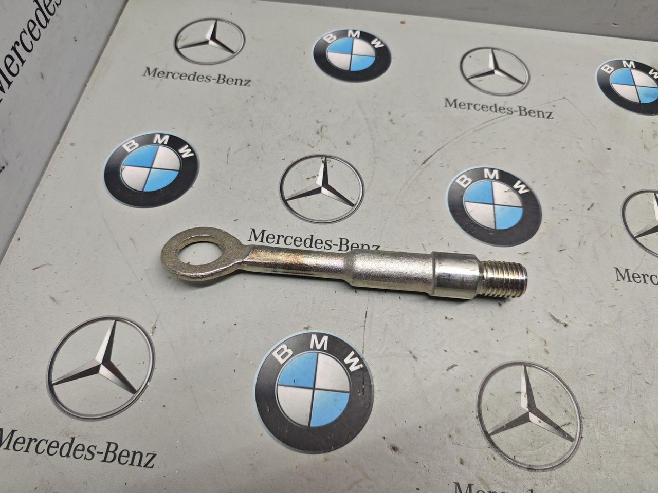 крюк буксировочный BMW XM G09 2023, 4.4 л., бензин, c5y, полный привод