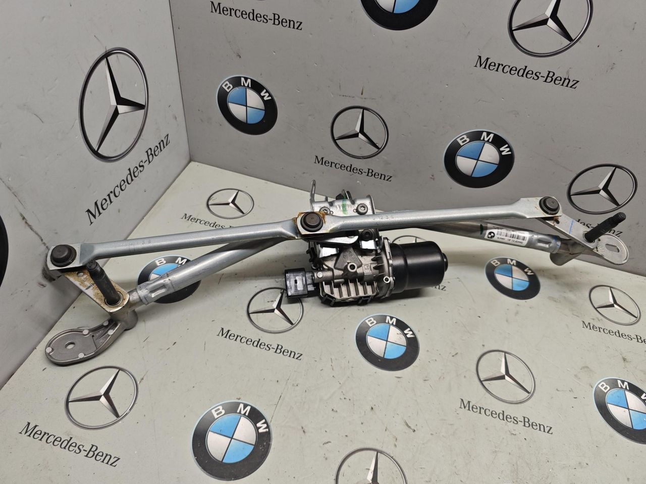 механизм стеклоочистителя (трапеция дворников) BMW XM G09 2023, 4.4 л., бензин, c5y, полный привод, 5A45FD1