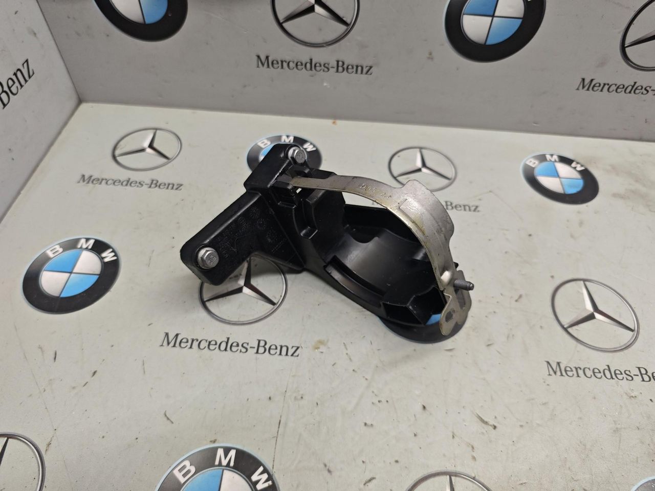 кронштейн (крепление) BMW X5 G05 [рестайлинг] 2023, 3.0 л., бензин, c4p, полный привод, 9454066