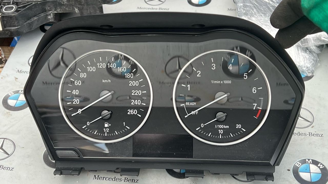 щиток приборов (приборная панель) BMW 2 серия Active Tourer F45 2015, 1.5 л., B38 A15 A, бензин, 9371836