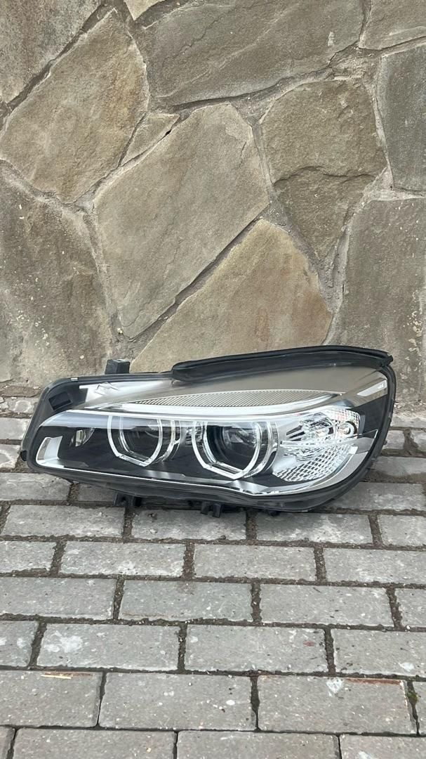 фара левая BMW 2 серия Active Tourer F45 2014, 1.5 л., B38 A15 A, бензин, 7422581 - фото №1