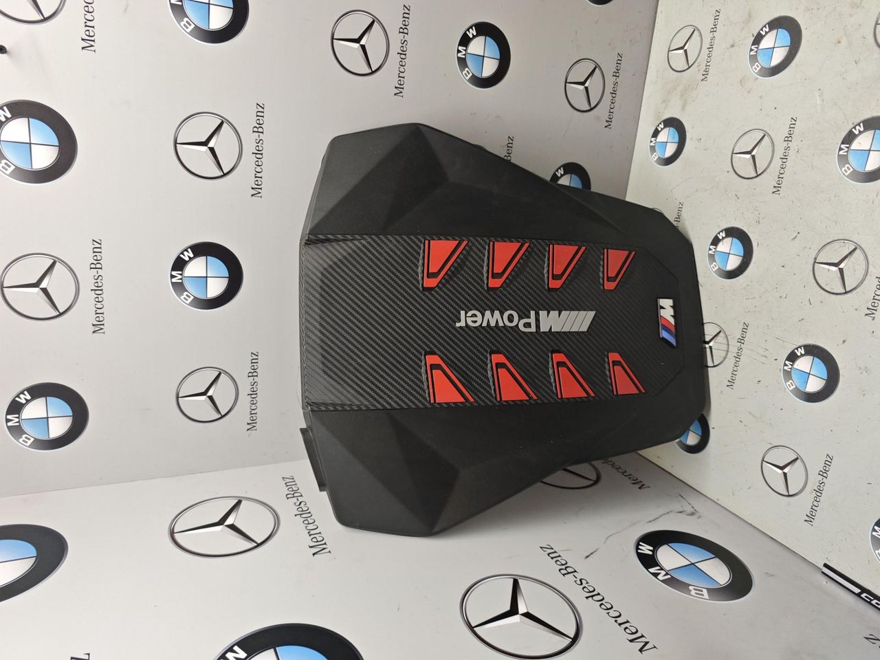 декоративная крышка двигателя BMW XM G09 2023, 4.4 л., бензин, c5y, полный привод, 9846331