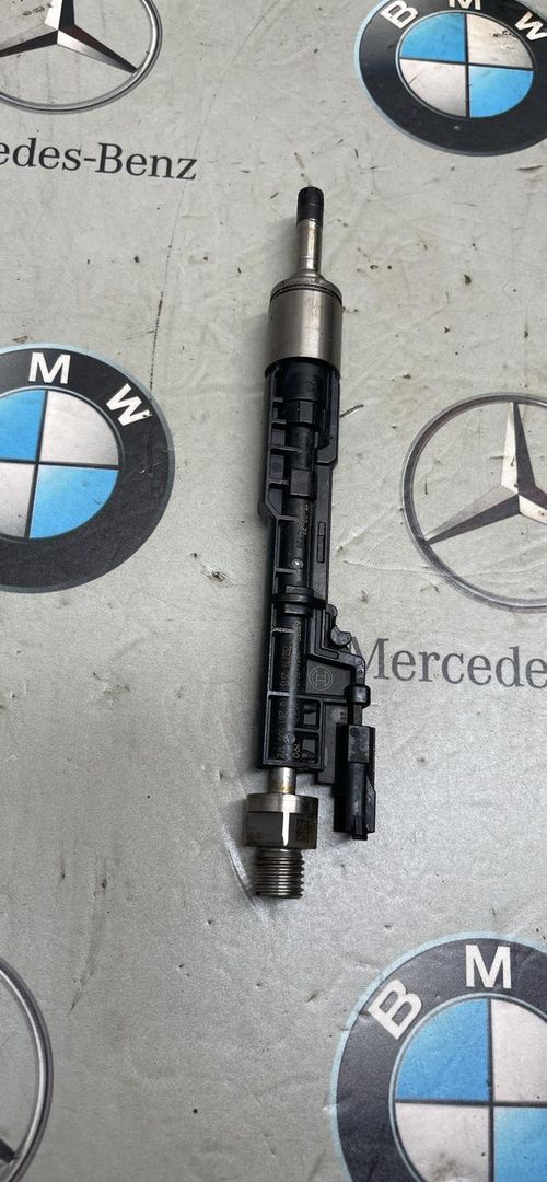 форсунка BMW 5 серия F07/F10/F11 F10 2012, 2.0 л., N20 B20 B, бензин, 7639994