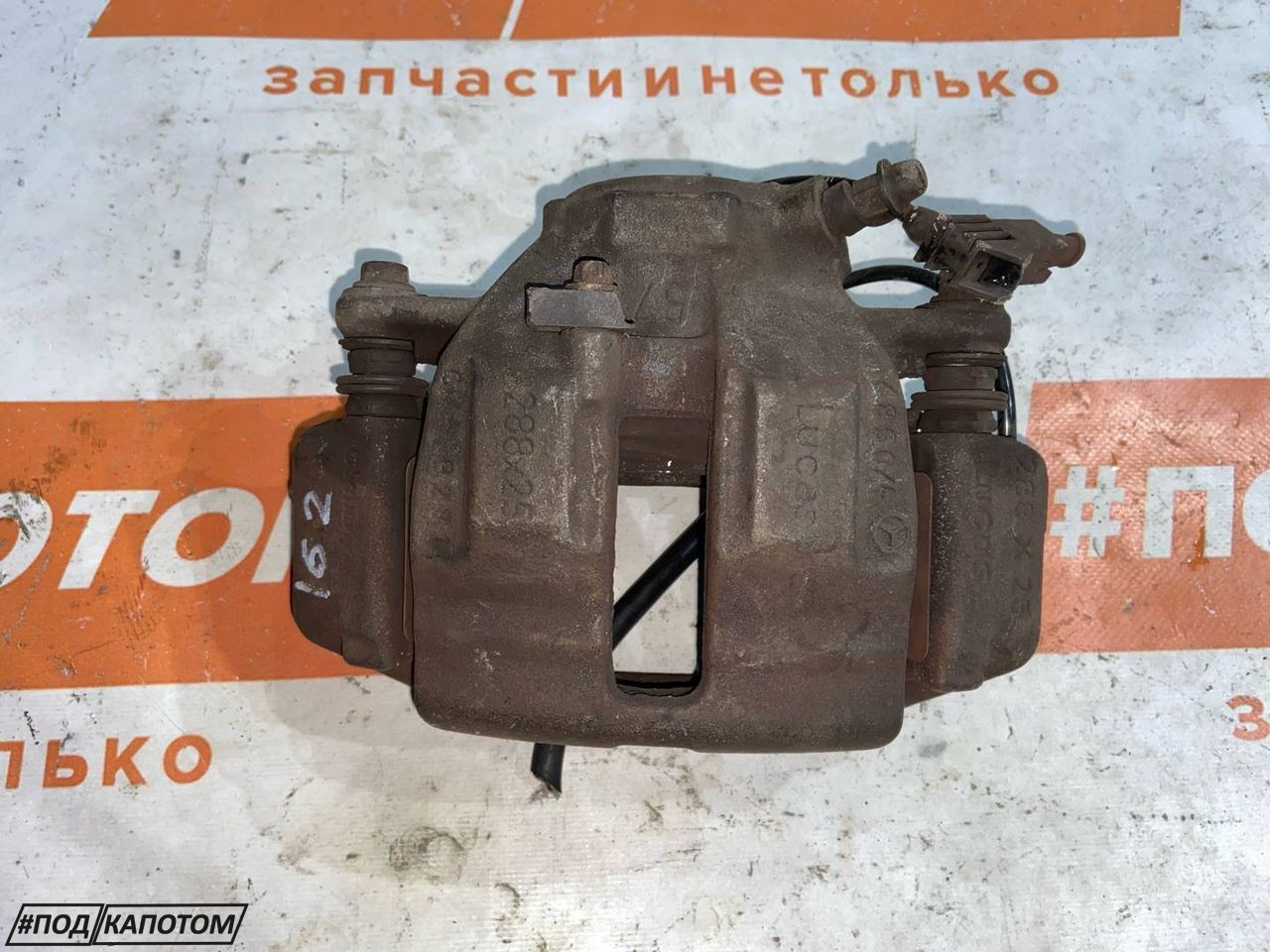 СУППОРТ перед. прав. Mercedes-Benz C-Класс W203/S203/CL203 2001, 2.6 л., M 112.912, бензин, АКПП, универсал, передний привод, A0034202283 - фото №1