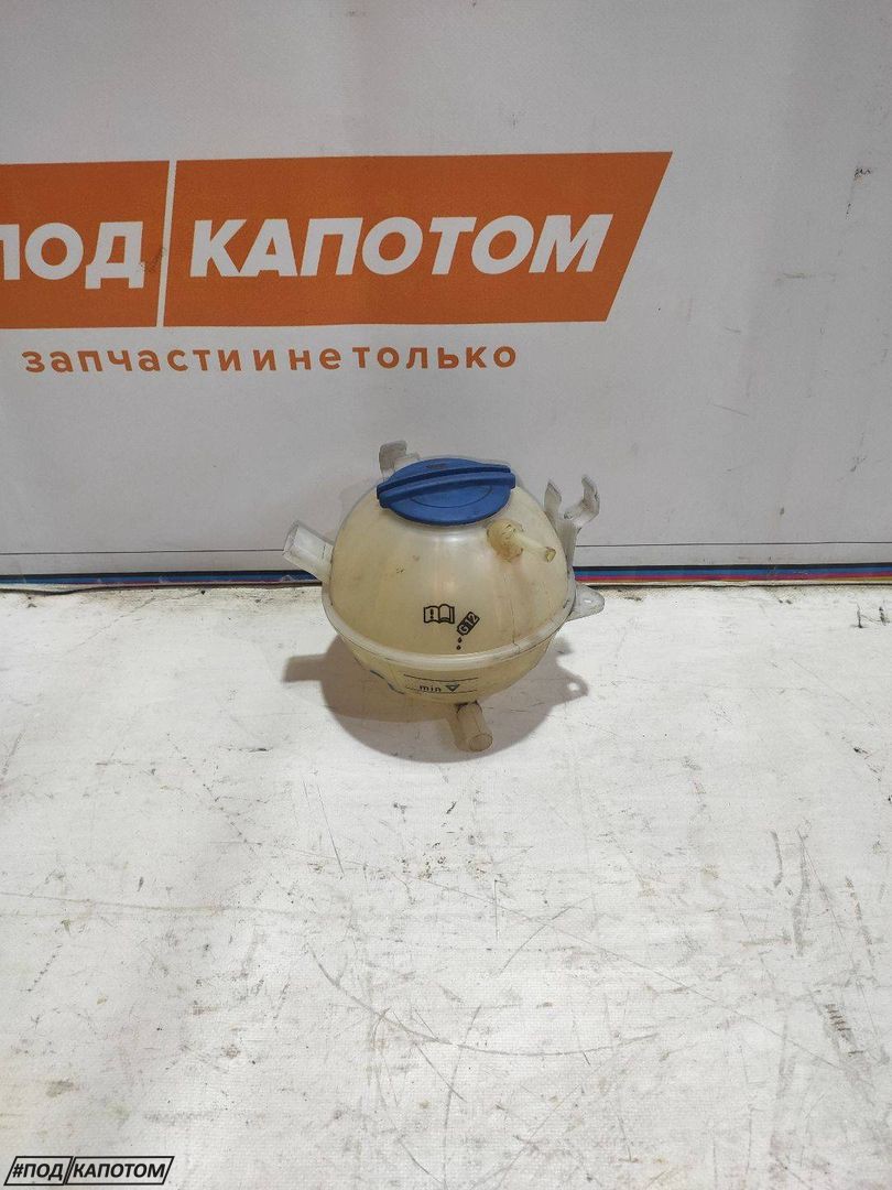 бачок расширительный Volkswagen Golf 5 поколение 2007, 1.4 л., BUD, бензин, МКПП, хетчбэк 5 дв., передний привод, 1K0121407 - фото №1
