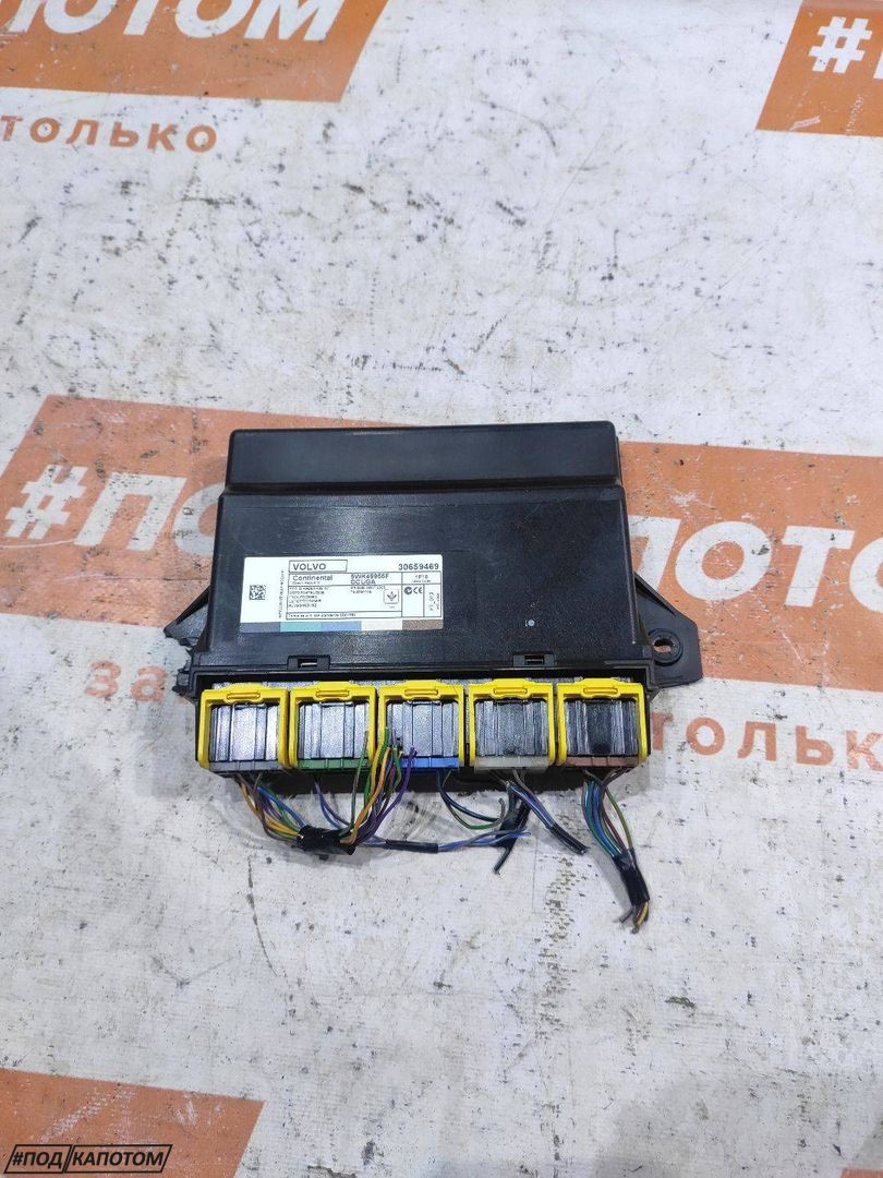 блок комфорта Volvo S60 2 поколение 2012, 1.6 л., B 4164 T, бензин, МКПП, седан, передний привод, 30659469 - фото №1