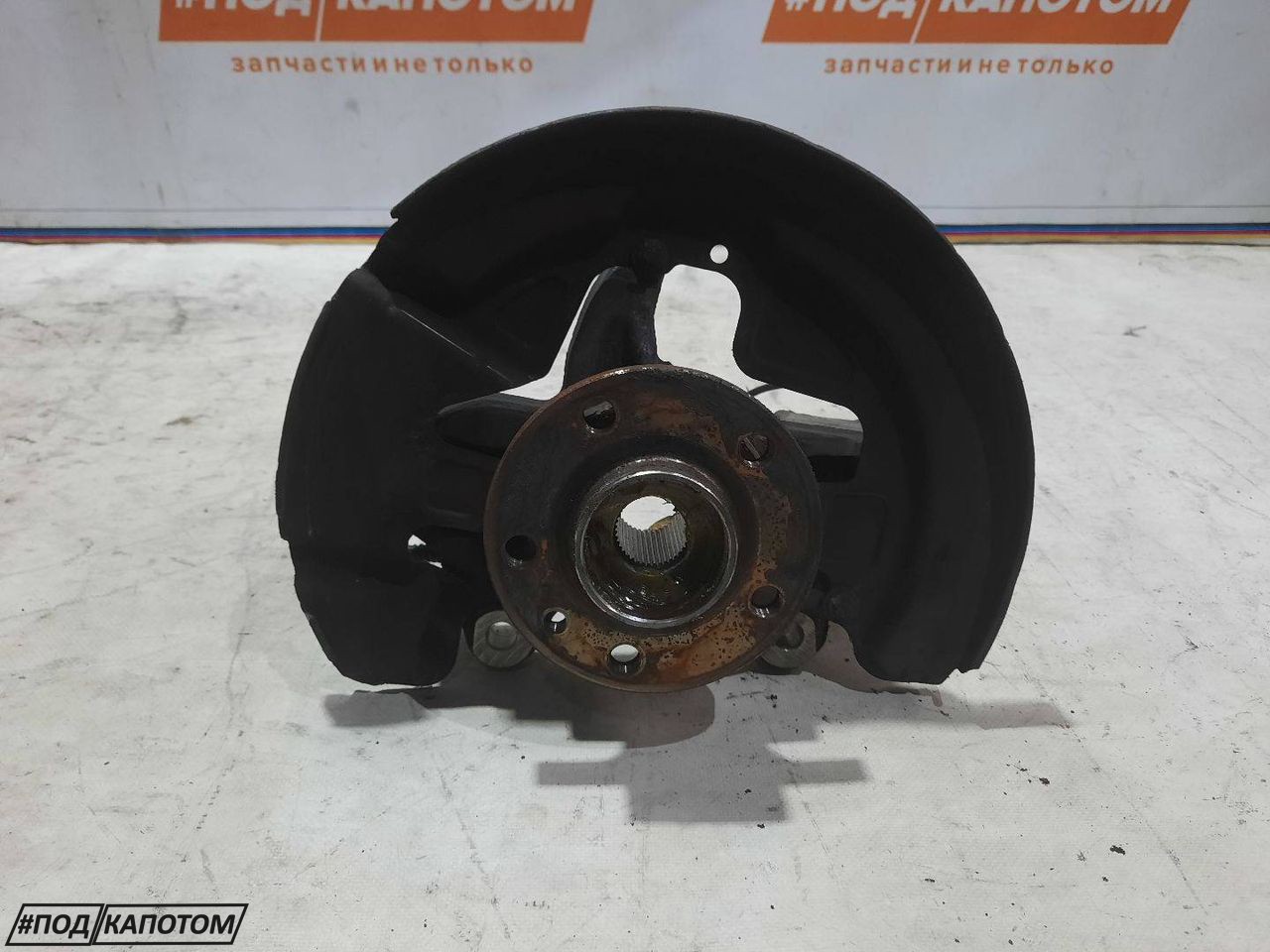 кулак поворотный правый Volvo S60 2 поколение 2012, 1.6 л., B 4164 T, бензин, АКПП, седан, передний привод, 31201286 - фото №1