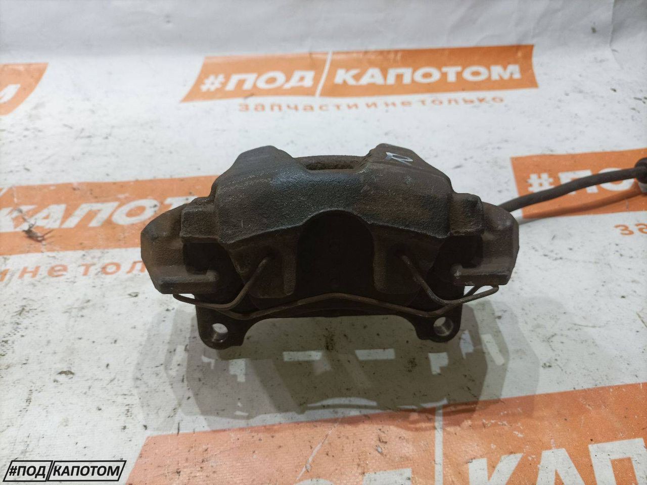СУППОРТ перед. прав. Audi A4 B8/8K 2009, 1.8 л., CDHB, бензин, АКПП, универсал, передний привод, 8K0615124C - фото №1