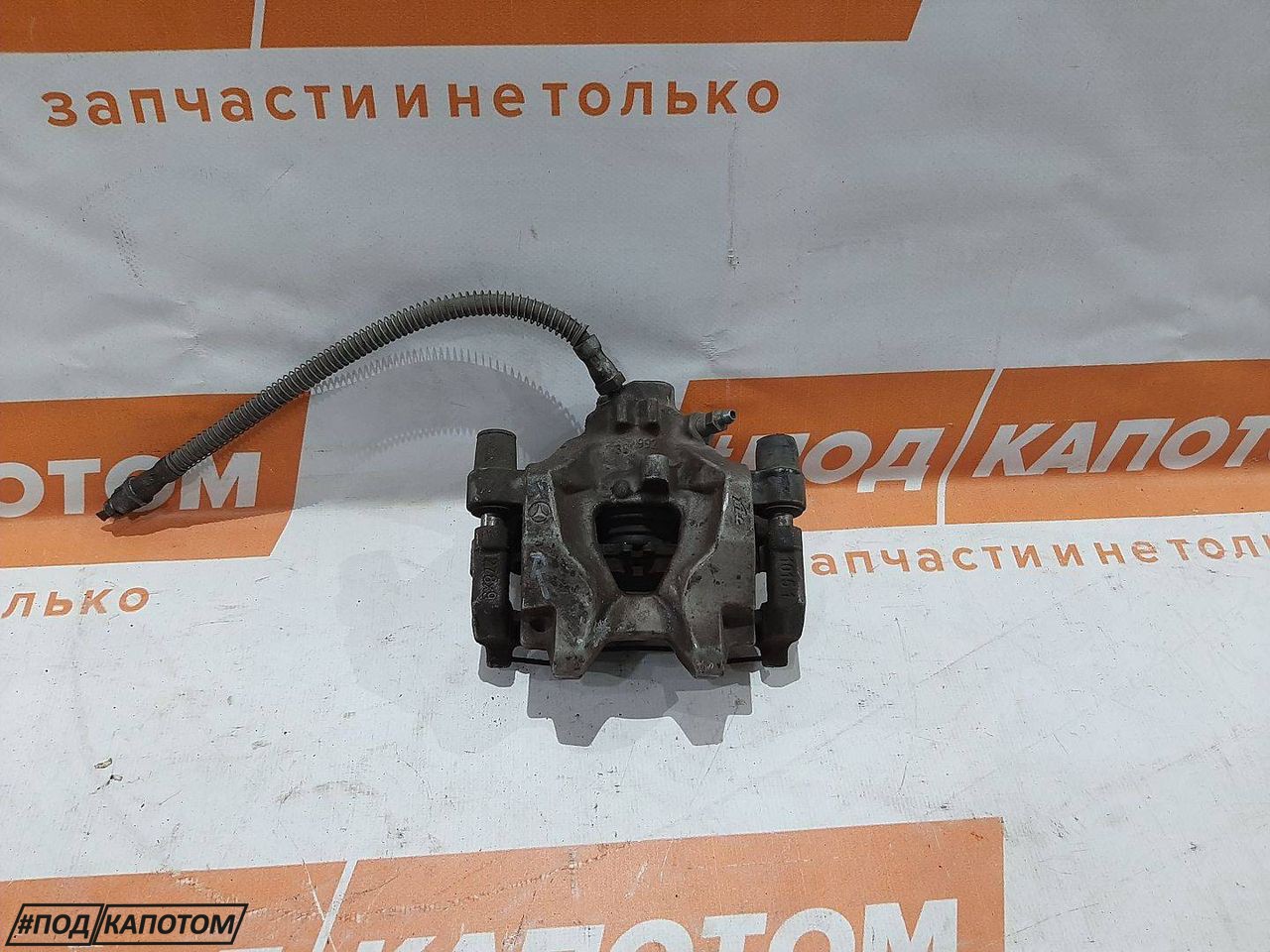 СУППОРТ зад. прав. Mercedes-Benz C-Класс W204 2012, 1.8 л., M 271.820, бензин, АКПП, 775, седан, передний привод, A2044230281, A2044231681 - фото №1