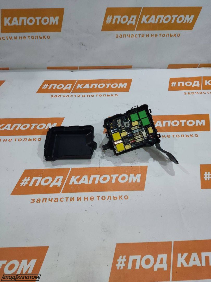 блок предохранителей Peugeot 208 1 поколение 2012, 1.6 л., 5f01(EP6), бензин, АКПП, kcl, хетчбэк 5 дв., передний привод - фото №1