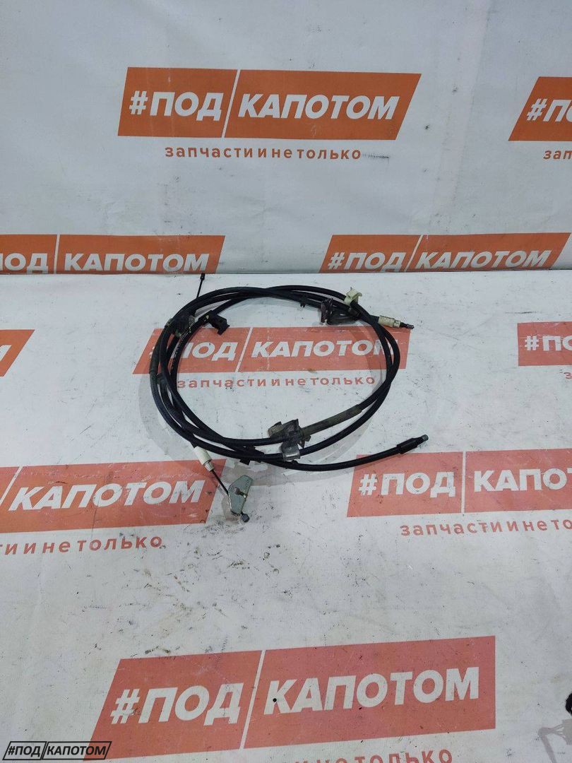 трос ручника Ford Kuga 2 поколение 2015, 2.0 л., TPMB, бензин, АКПП, frozen white, внедорожник 5 дв., полный привод - фото №1