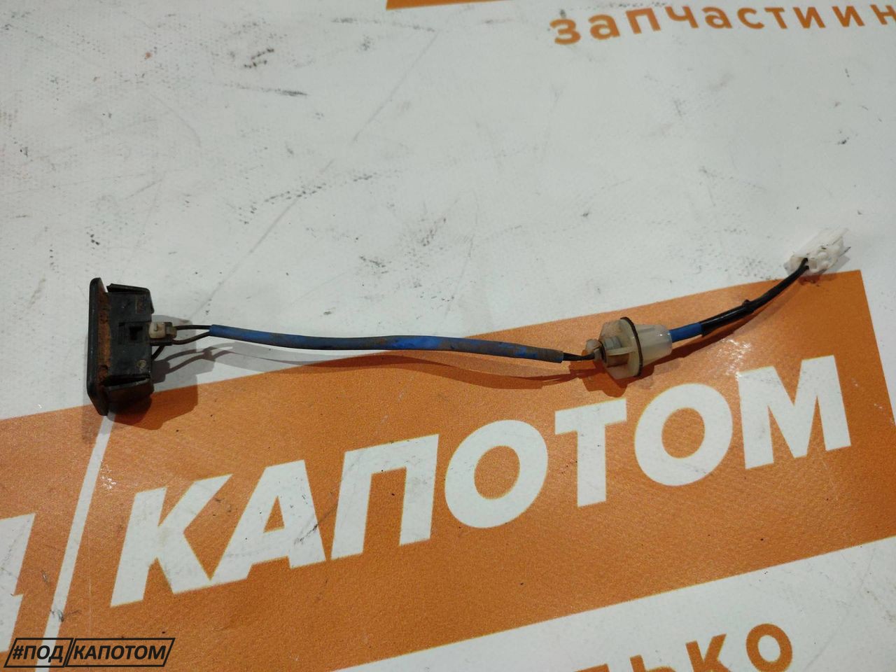 кнопка открытия багажника Mazda CX-9 2 поколение TC 2019, 2.5 л., PYT, бензин, АКПП, 41w, внедорожник 5 дв., передний привод, GS2A676S0 - фото №1