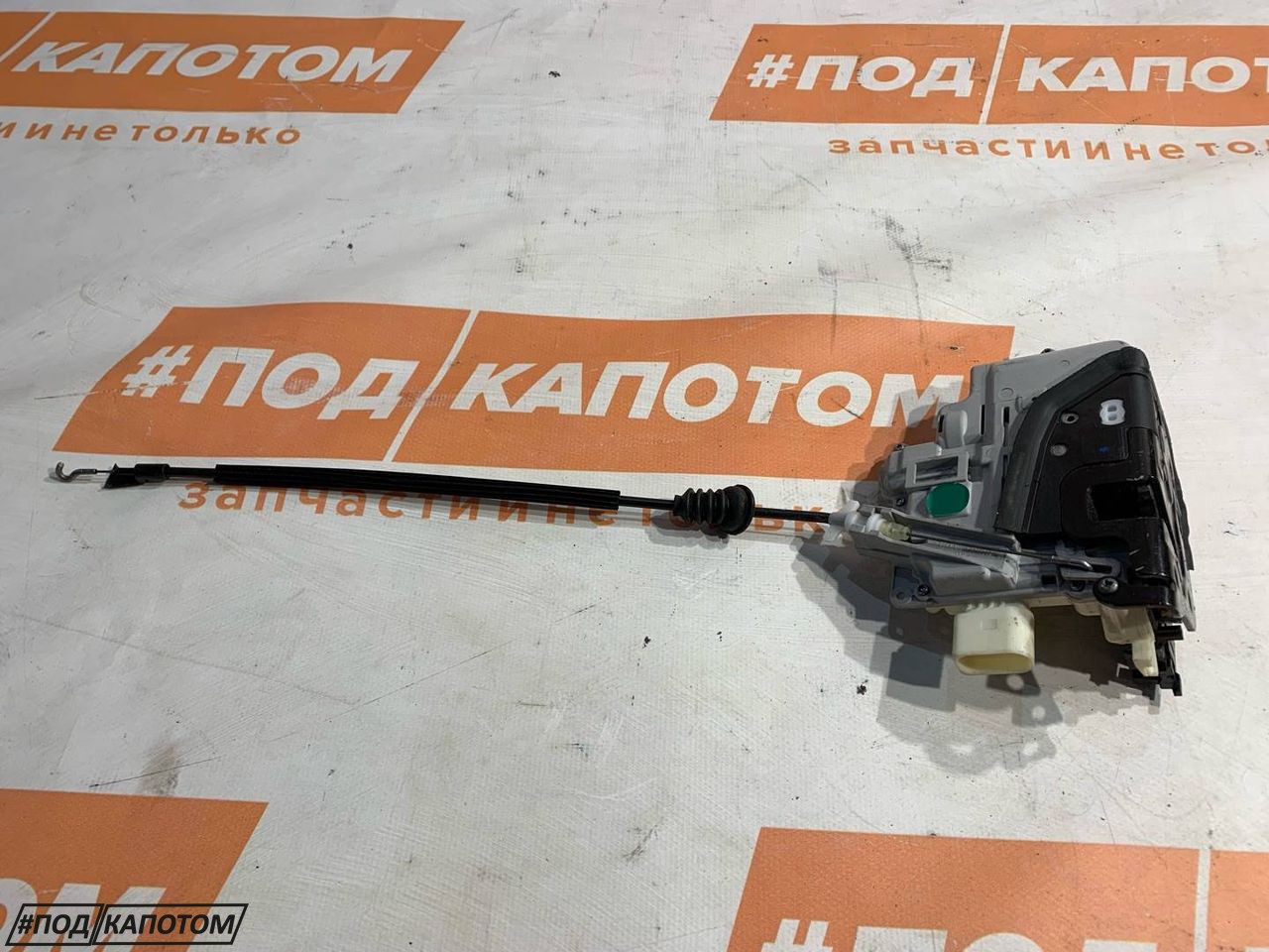 замок двери передней правой Volkswagen Passat B7 2014, 1.8 л., CDAA, бензин, АКПП, 8e / a7w, седан, передний привод, 3C2837016, 3C2837016B - фото №1