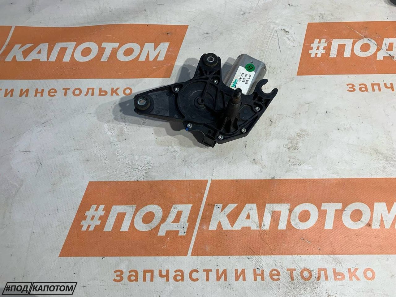 моторчик заднего стеклоочистителя (дворника) Chevrolet Aveo T300 2014, 1.6 л., F16D4, бензин, МКПП, хетчбэк 5 дв., передний привод - фото №1
