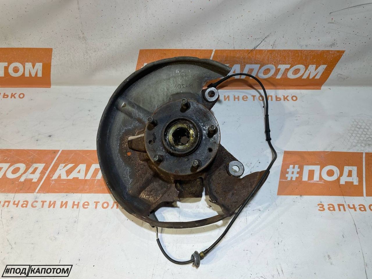 кулак поворотный правый Mazda CX-7 1 поколение 2009, 2.3 л., L3-VDT, бензин, АКПП, 32v, внедорожник 5 дв., полный привод, L20633020B - фото №1