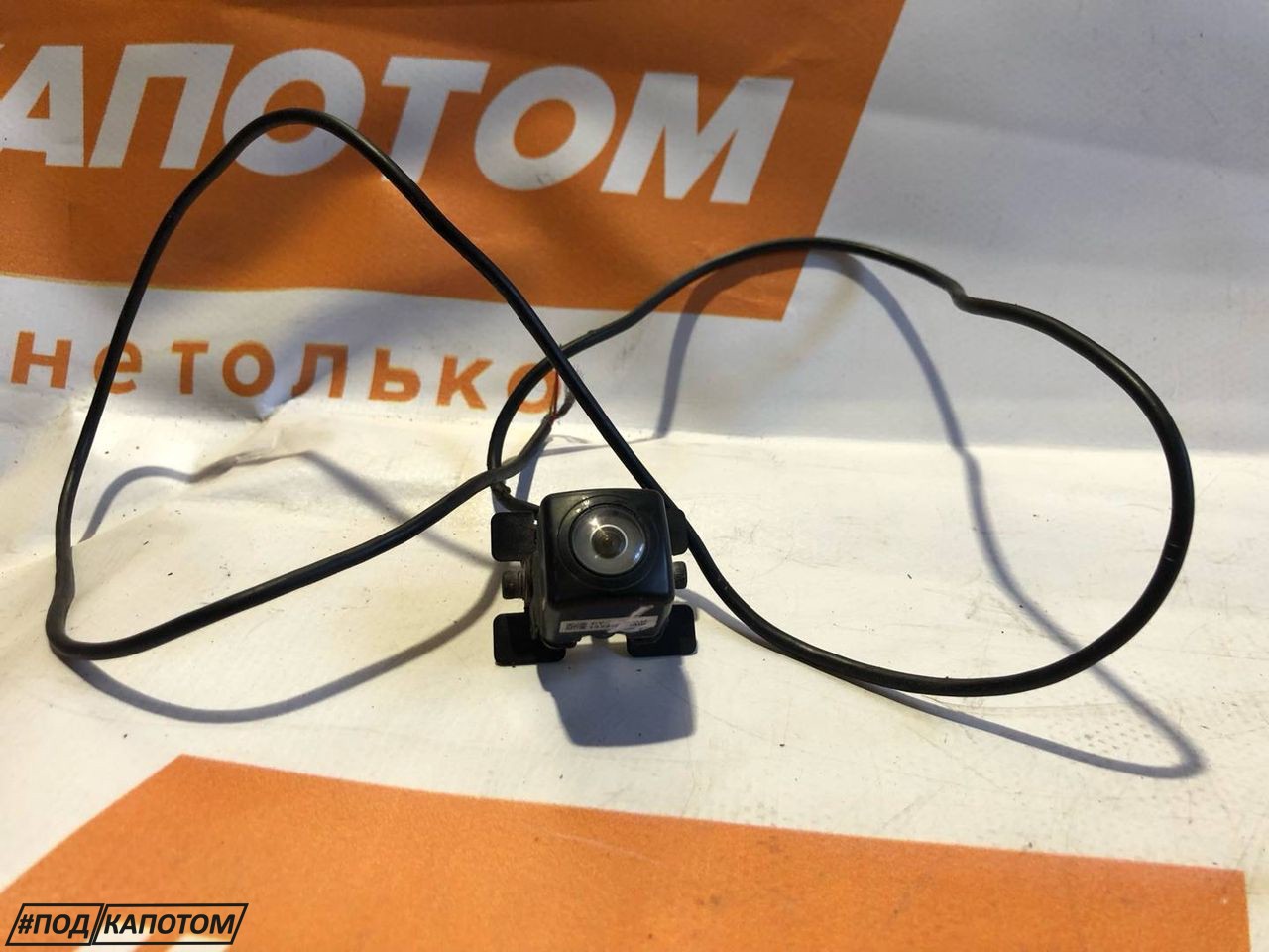 камера заднего вида Chevrolet TrailBlazer 1 поколение 2004, 4.2 л., LL8, бензин, АКПП, praimary black, внедорожник 5 дв., полный привод - фото №1
