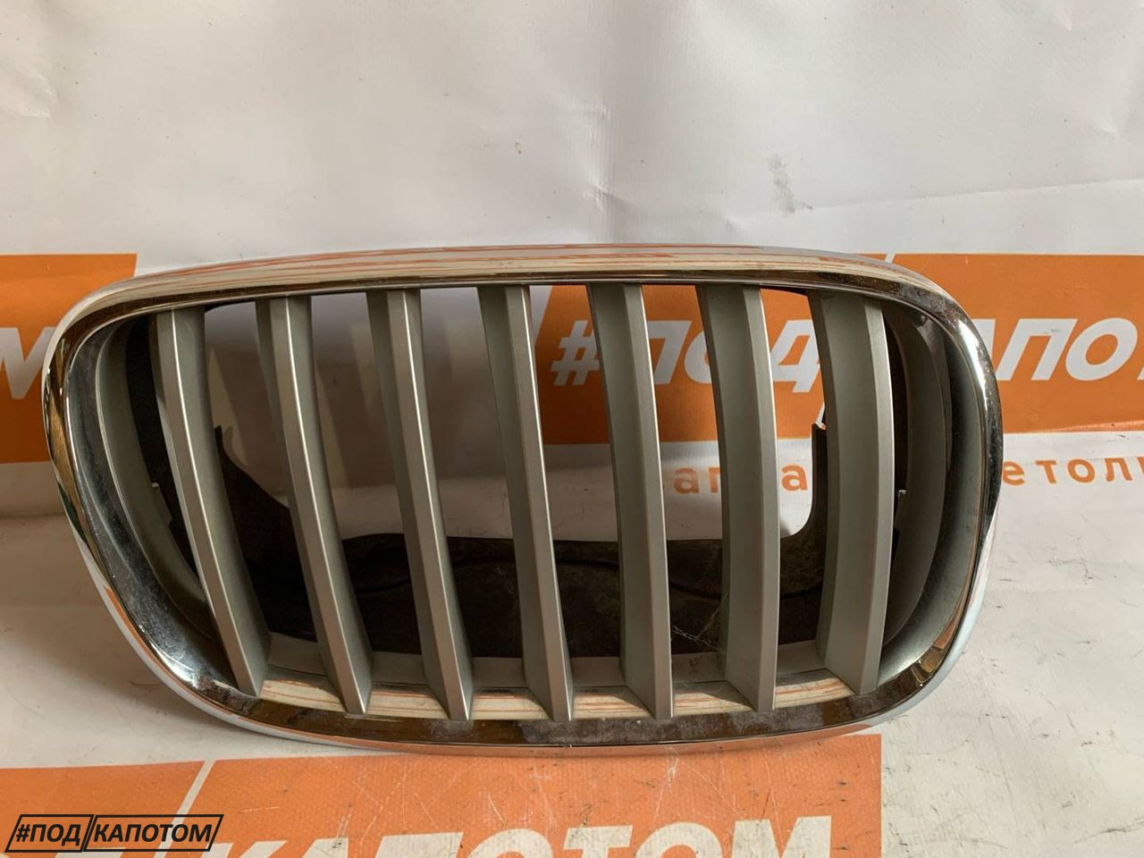 решетка радиатора BMW X5 E70 2009, 4.8 л., N62 B48 B, бензин, АКПП, 416, внедорожник 5 дв., полный привод, 51137185224 - фото №1