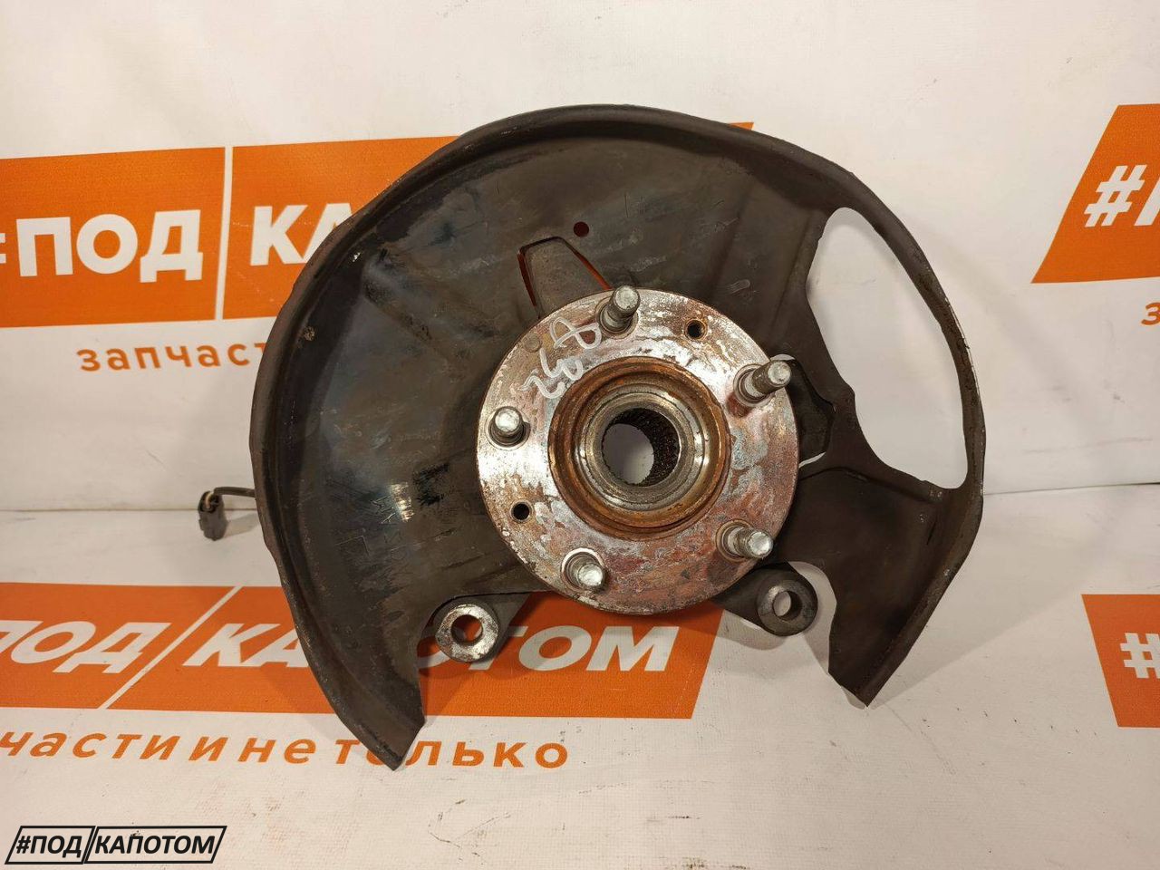 кулак поворотный левый Mazda CX-9 1 поколение TB 2008, 3.7 л., CA, бензин, АКПП, 28v, внедорожник 5 дв., полный привод - фото №1