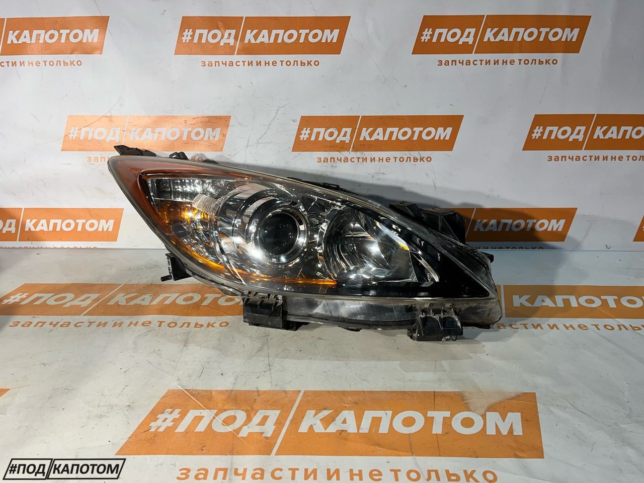 фара правая Mazda 3 BL 2009, 2.0 л., LF-VE, бензин, АКПП, 27a, седан, полный привод - фото №1