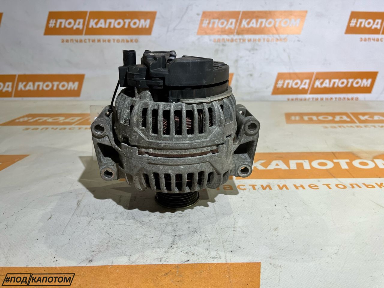 генератор Volkswagen Tiguan 1 поколение 2009, 2.0 л., CAWA, бензин, АКПП, z3 / r7n, полный привод, 06B903016AB - фото №1
