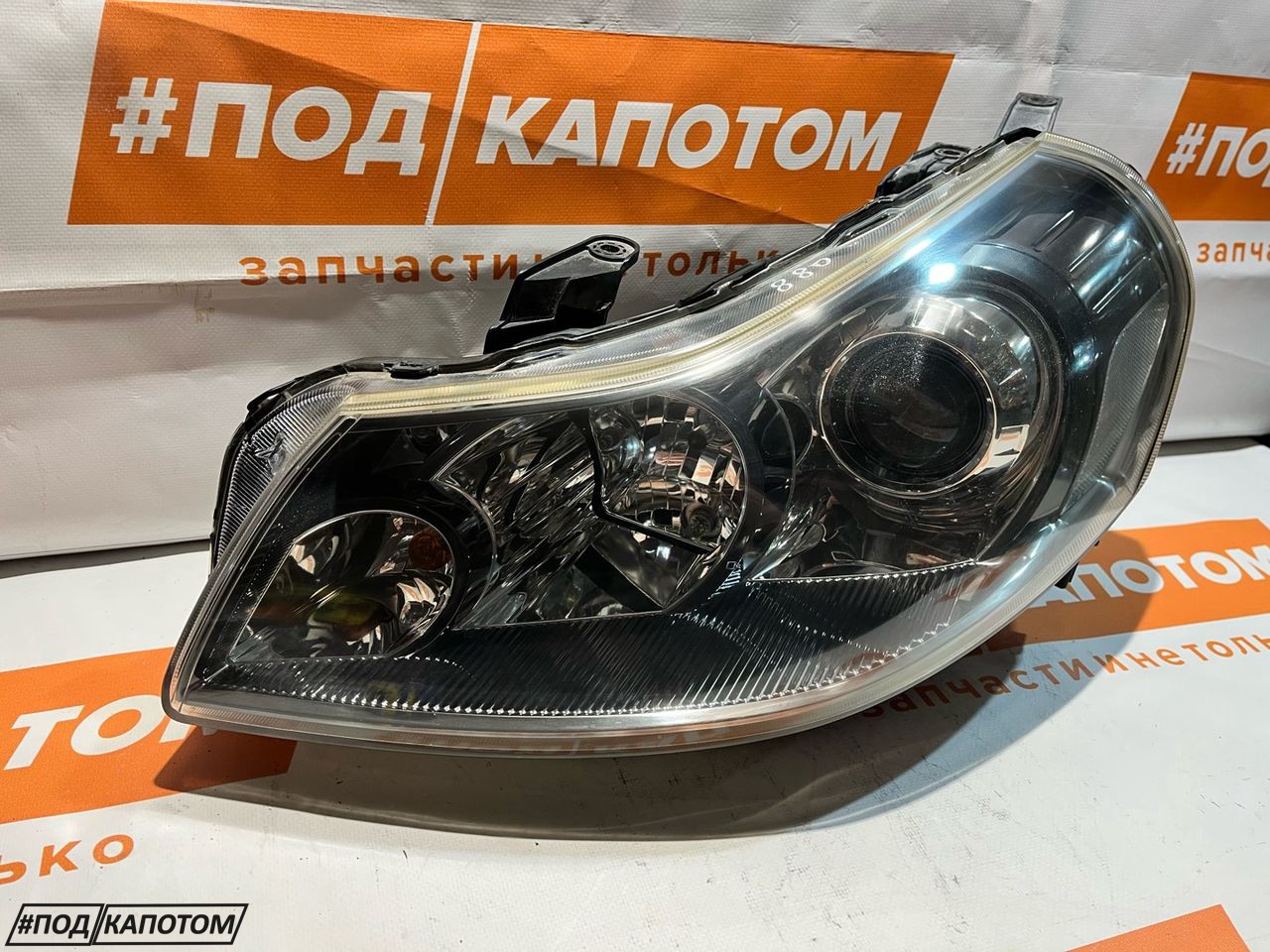 Фара Ксенон лев. Suzuki SX4 1 поколение 2007, 1.5 л., M15A, бензин, АКПП, z7t, хетчбэк 5 дв., передний привод, 100-59104 - фото №1