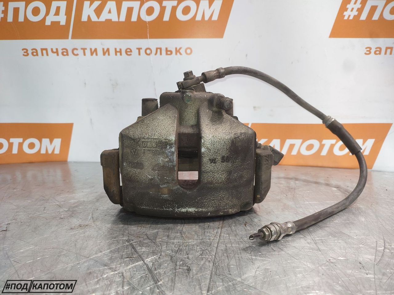 СУППОРТ перед. лев. Volkswagen Passat B6 2007, 2.0 л., BVY, бензин, АКПП, 2t / c9x, универсал, передний привод, 1K0615123E - фото №1