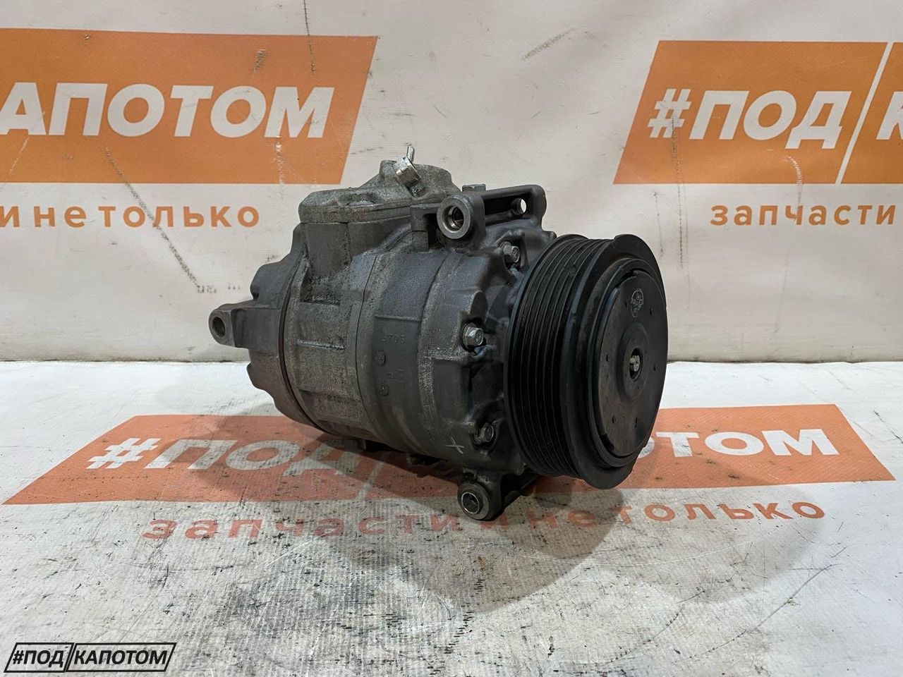 нагнетатель воздуха (компрессор) Volkswagen Golf 6 поколение 2009, 1.2 л., CBZB, бензин, АКПП, 1K0820859S - фото №1