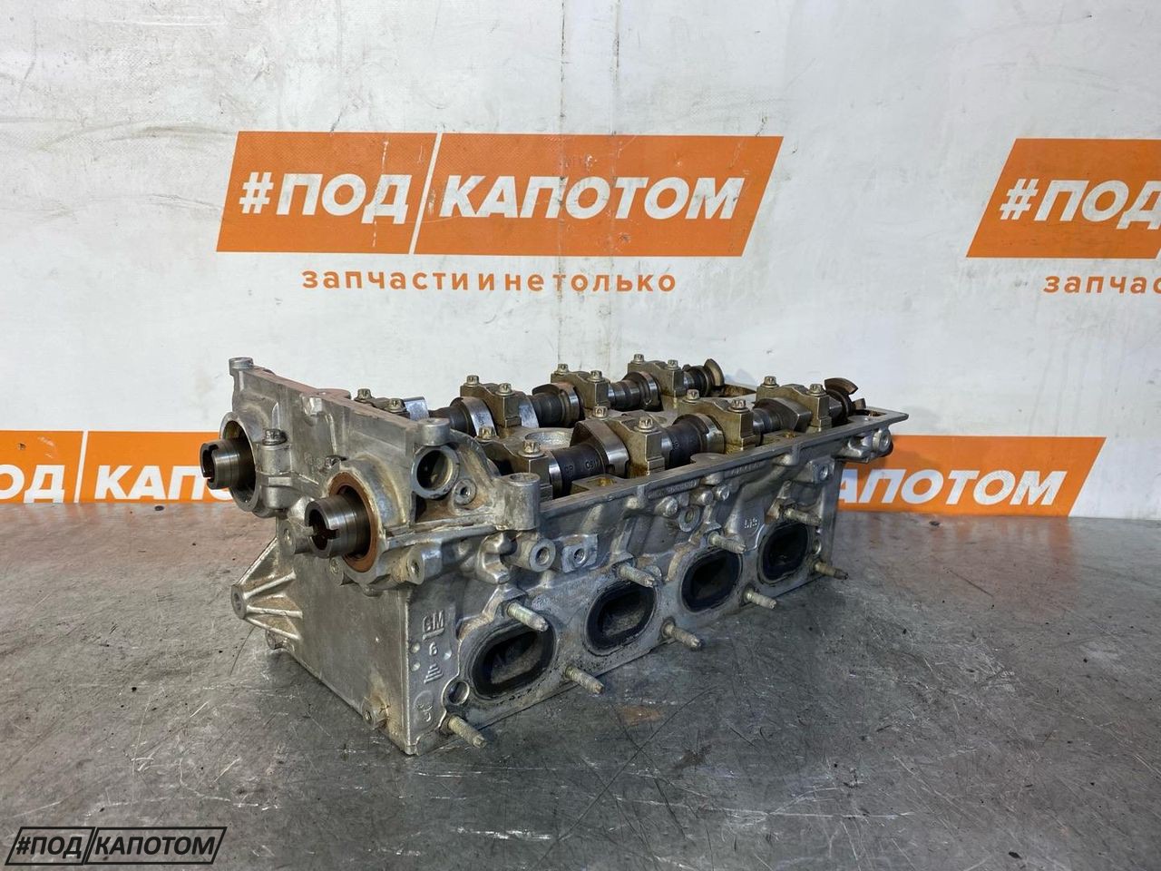 головка блока цилиндров Chevrolet Cruze 1 поколение 2010, 1.8 л., F18D4, бензин, АКПП, 55568363 - фото №1