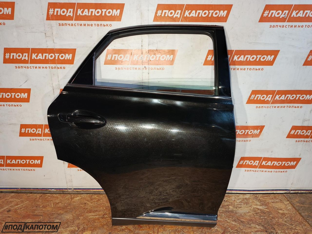 дверь задняя правая Lexus RX 3 поколение 2010, 2.7 л., 1AR-FE, бензин, АКПП, внедорожник 5 дв. - фото №1