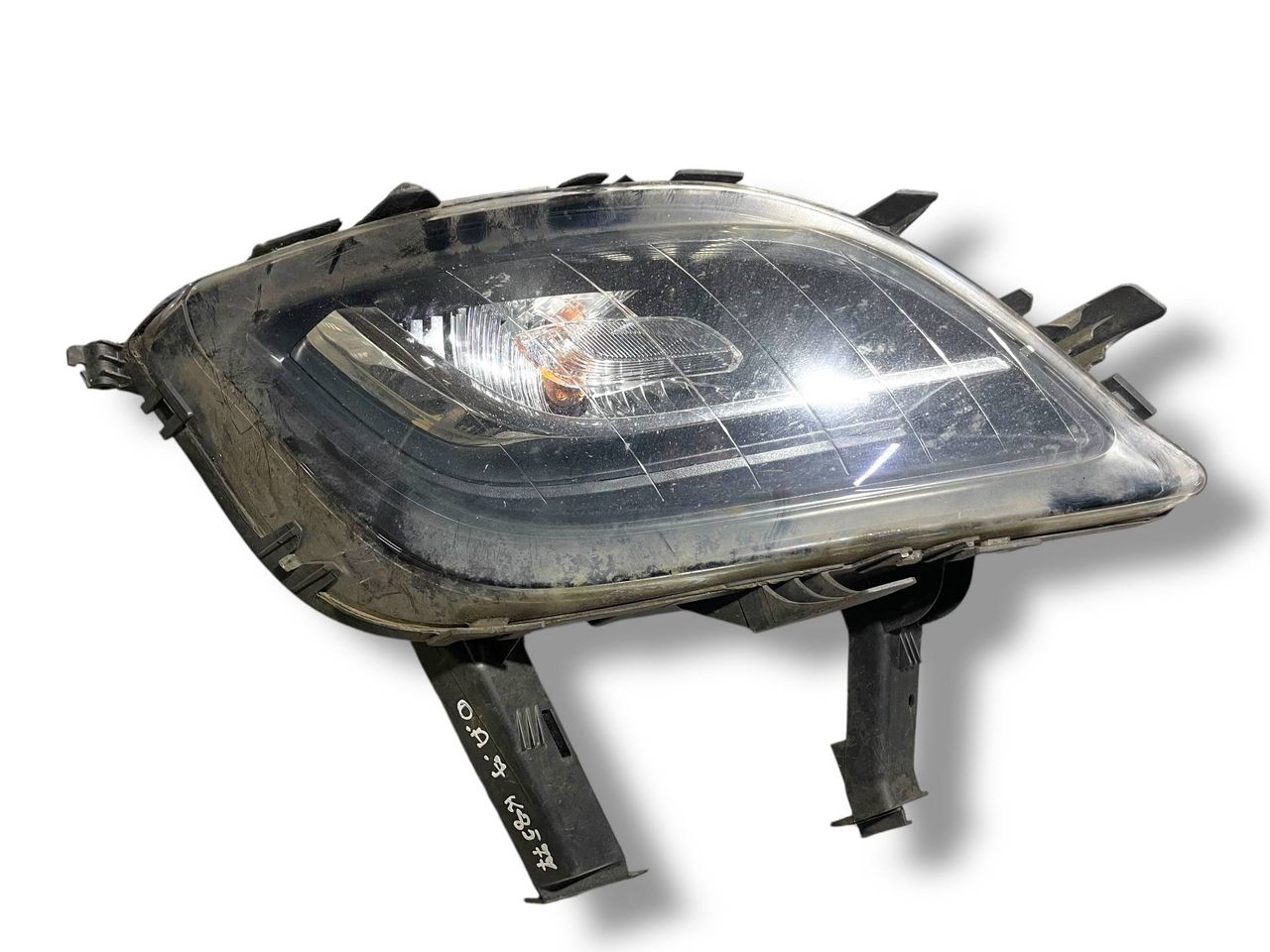 фара противотуманная правая Opel Astra J 2012, 1.6 л., A 16 XER, бензин, 5МКПП, schneeweiss / 40r, хетчбэк 5 дв., передний привод, правый руль, 13264642 - фото №1