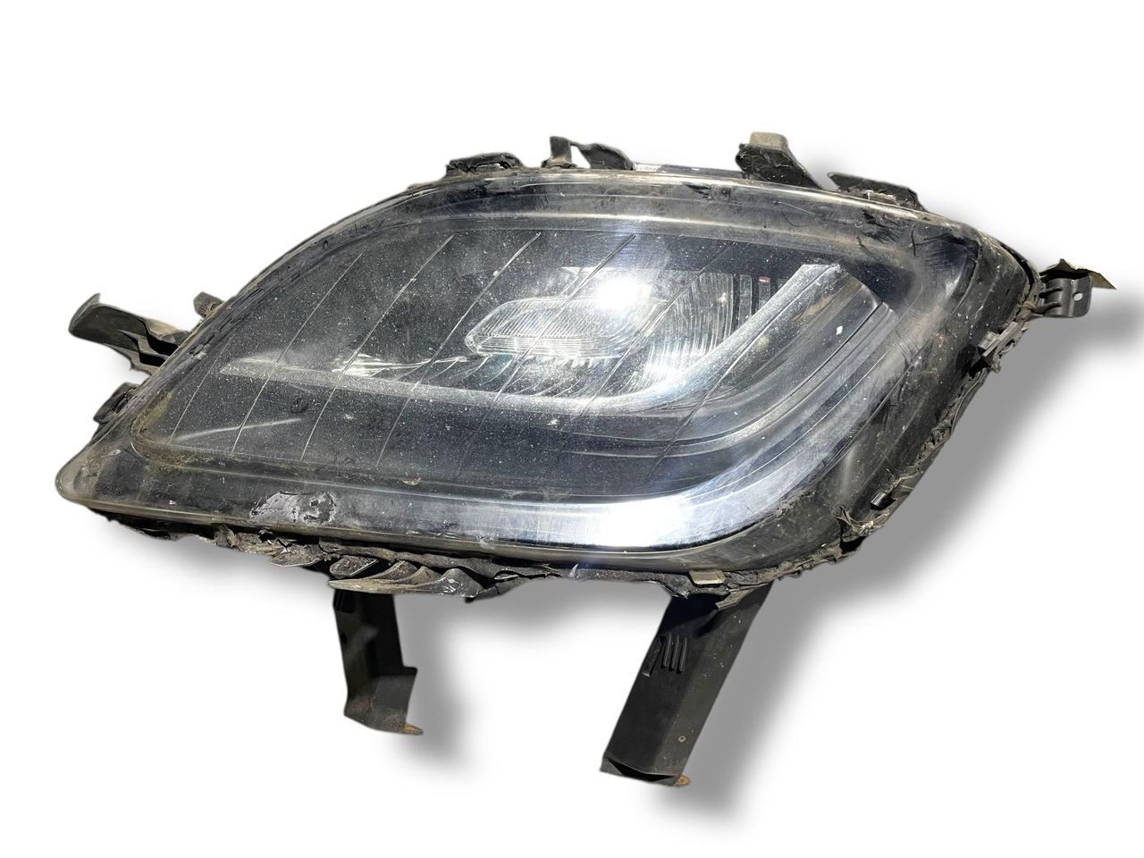 фара противотуманная левая Opel Astra J 2011, 1.7 л., A 17 DTJ, дизель, 6МКПП, karbongrau / 177, хетчбэк 5 дв., передний привод, правый руль, 13264641 - фото №1