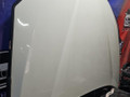 капот BMW X1 E84 2011, 2.0 л., N46 B20 BD, бензин, АКПП, белый, внедорожник 5 дв., задний привод, правый руль, 2122615 - фото №2
