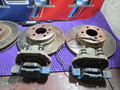 комплект тормозов BMW X6 E71/E72 E71 2010, 4.4 л., N63 B44 A, бензин, АКПП, чёрный, внедорожник 5 дв., полный привод - фото №7