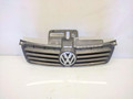 решетка радиатора Volkswagen Polo 4 поколение 2005, 1.2 л., i, BMD, бензин, 5МКПП, reflex silver / la7w, хетчбэк 5 дв., передний привод, правый руль, 6Q0853651