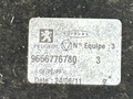 шумоизоляция капота Peugeot 308 1 поколение [рестайлинг] 2011, 1.6 л., i, 5FS (EP6C), бензин, 5МКПП, gris aluminium / ezr, хетчбэк 5 дв., передний привод, правый руль, 9656776780 - фото №9