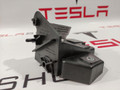 Кронштейн крепления передней внутренней решетки Tesla Model S 1 поколение [рестайлинг] 2016, 1061331-00-B - фото №5