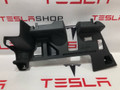 Накладка пластиковая под рулевой колонкой Tesla Model X 1 поколение 2019, 1035577-00-D - фото №2