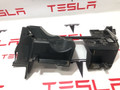 Накладка пластиковая под рулевой колонкой Tesla Model X 1 поколение 2019, 1035577-00-D - фото №3