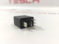 реле (прочие) Tesla Model S 1 поколение (2012 - 2016), 2072429-70-A, DG82-7011-76-1012-R, S1249P - фото №2